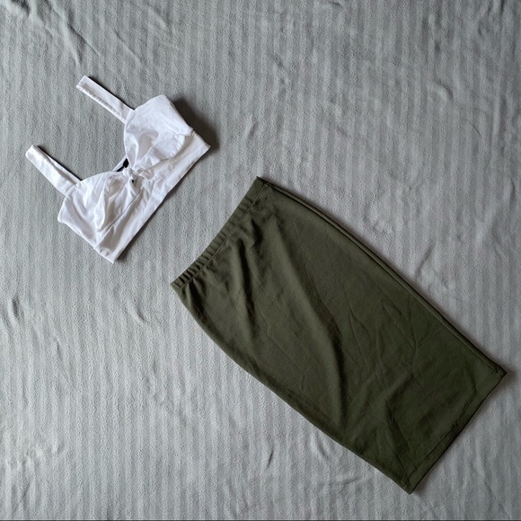 Olive Green knee length skirt - Picture 1 of 2